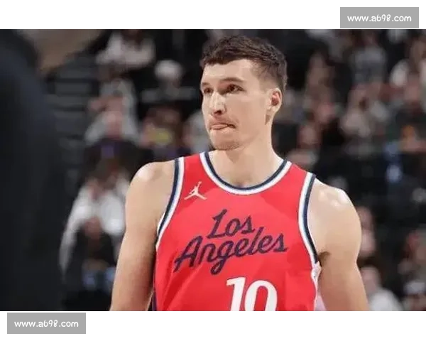 劳姆:复盘失误赢回胜利,下半场韧性铸就逆转 劳姆:复盘失误赢回胜利,下半场韧性铸就逆转